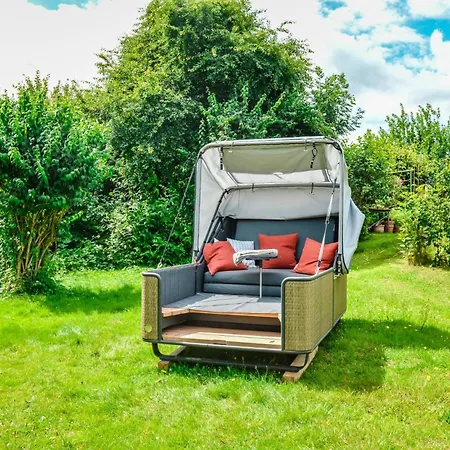 Outdoor Lounge G